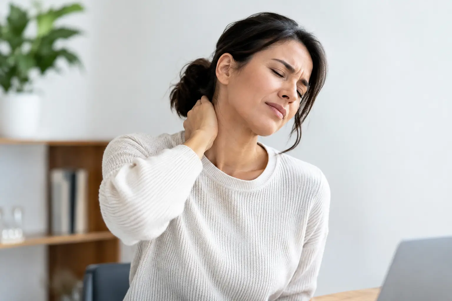 When Is Neck Pain Urgent? Signs to Act On